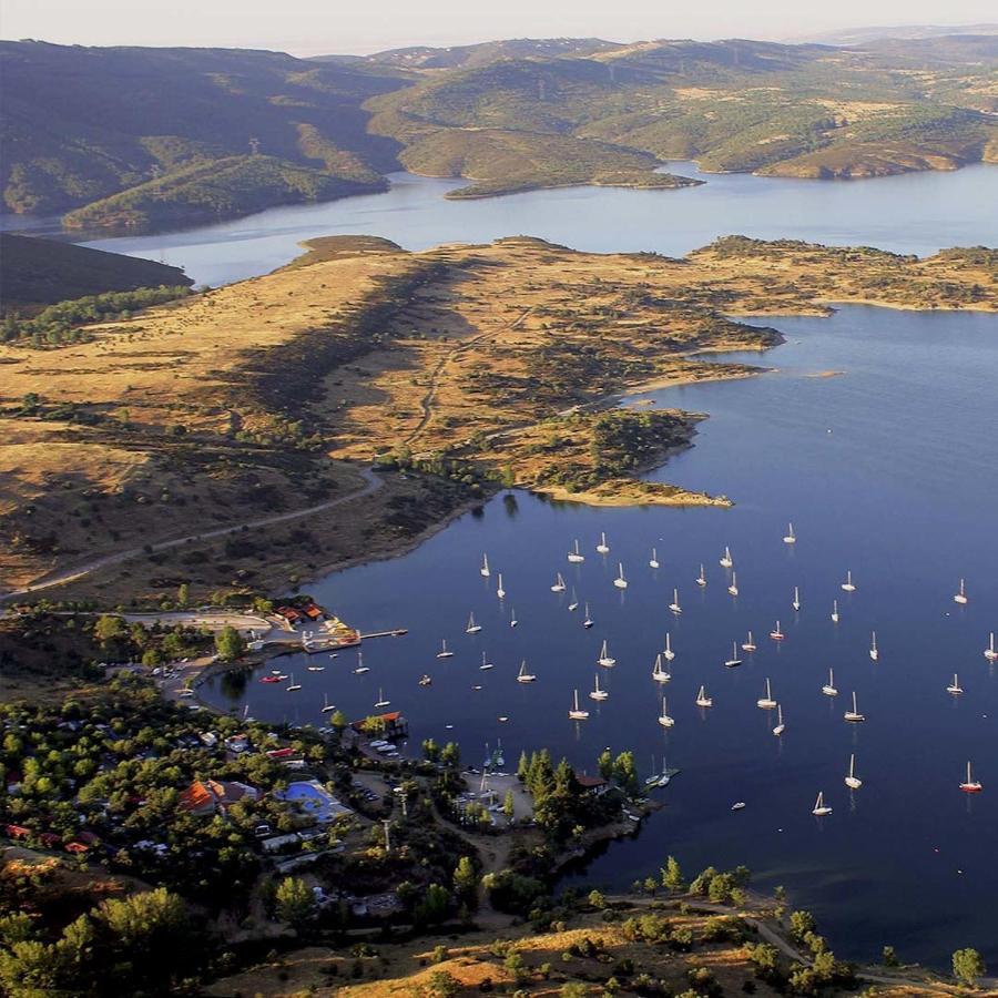 El Lago Cervera de Buitrago ภายนอก รูปภาพ